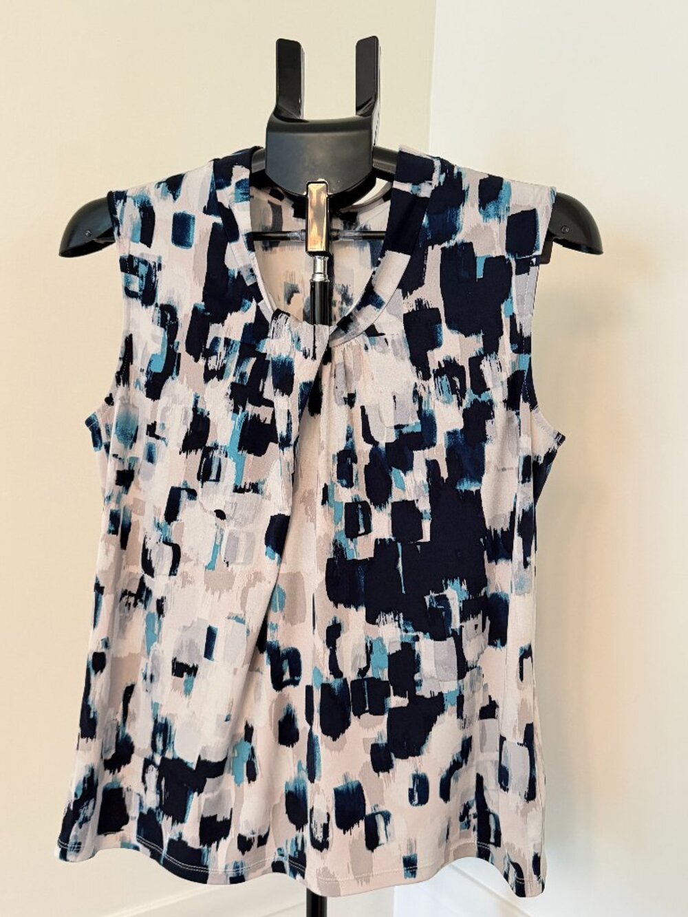 Nine West Blue, Gray, and White Sleeveless Top Size M
